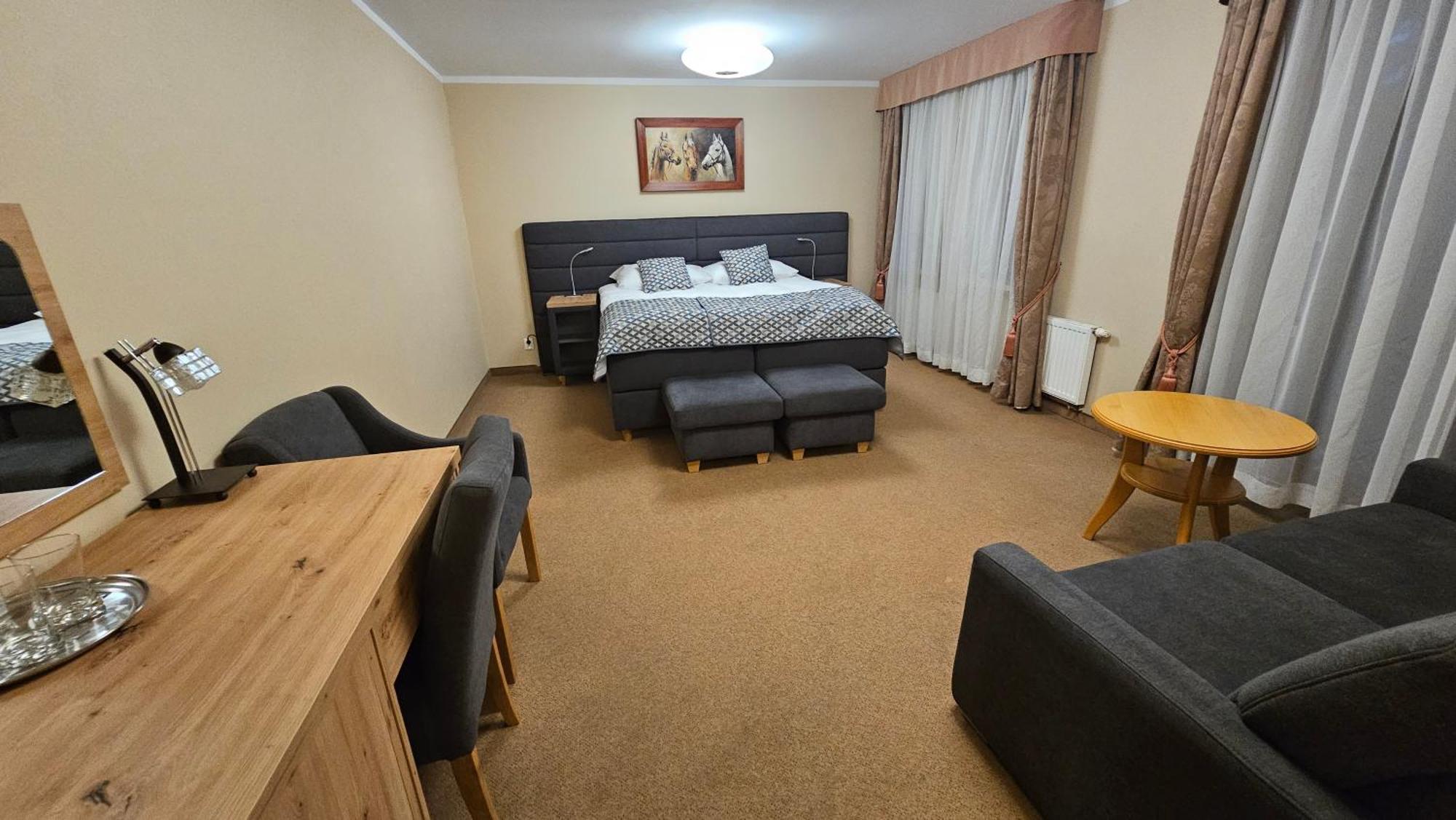 Hotel Sypniewo Margonin Buitenkant foto