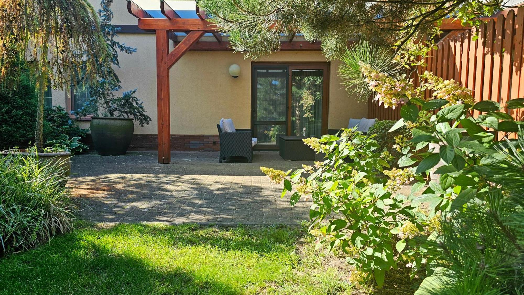 Hotel Sypniewo Margonin Buitenkant foto
